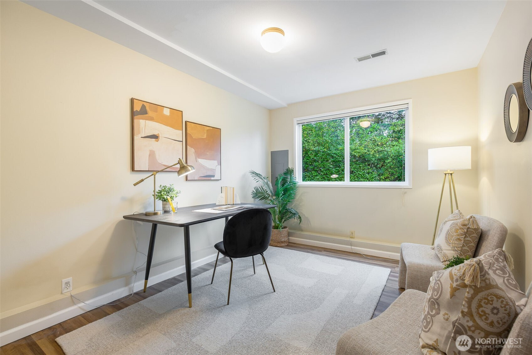 18921 16th Avenue NE, Shoreline, WA 98155