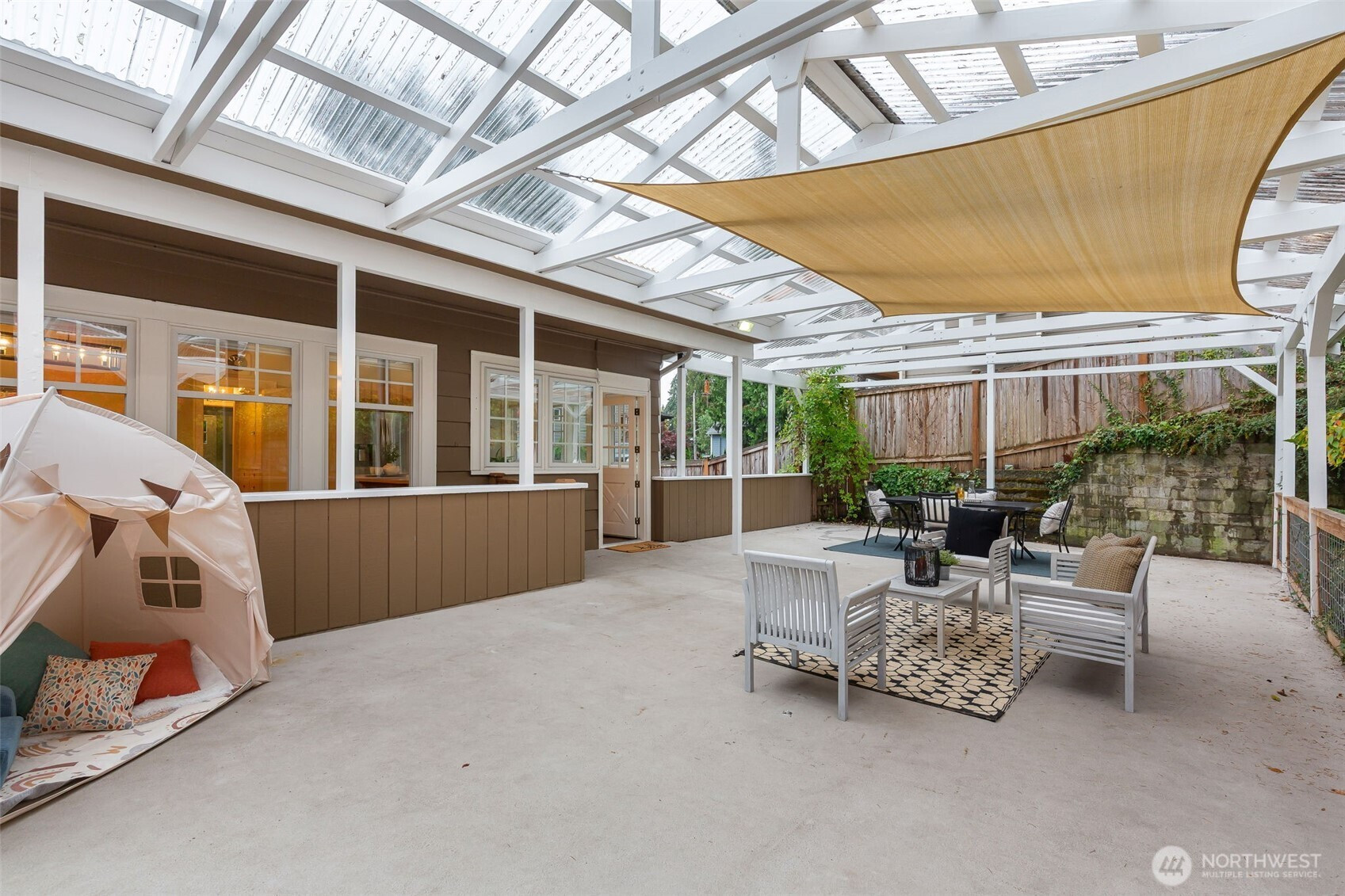 18921 16th Avenue NE, Shoreline, WA 98155