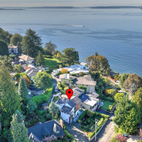 4527 W Raye Street, Seattle, WA 98199