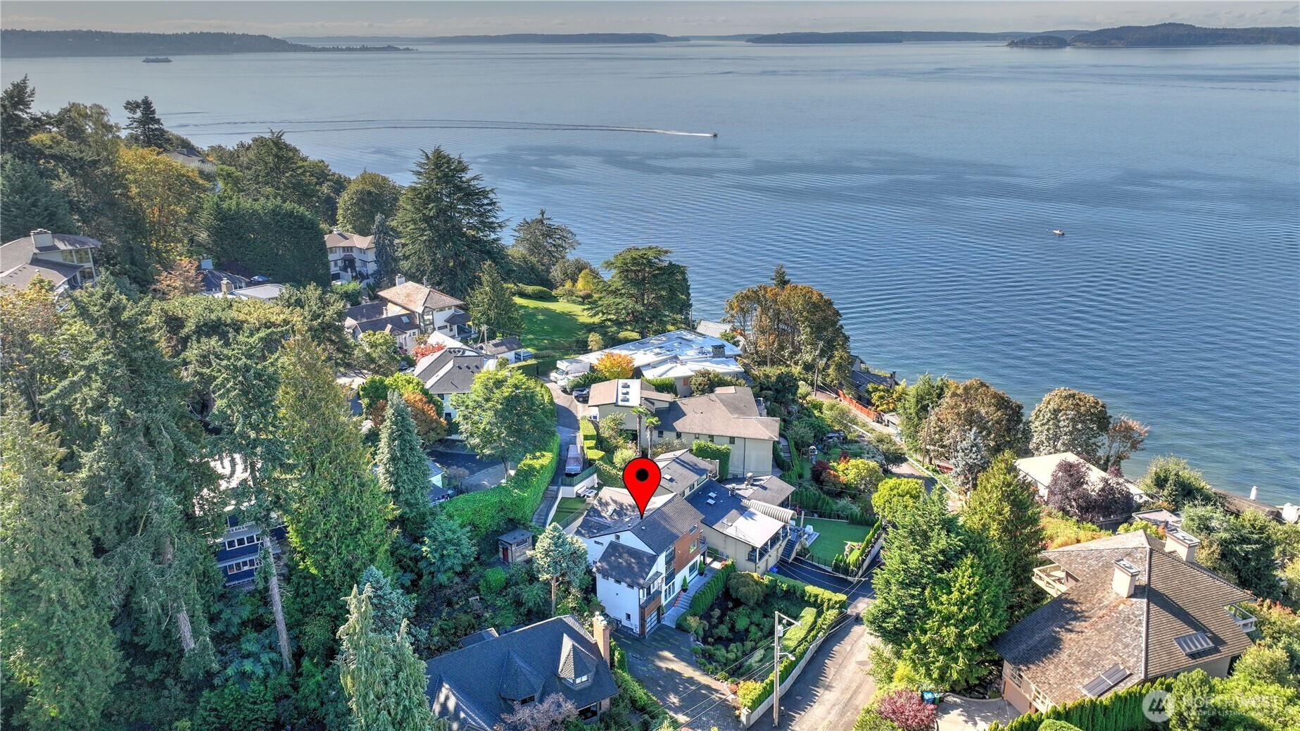 4527 W Raye Street, Seattle, WA 98199