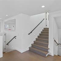 4527 W Raye Street, Seattle, WA 98199