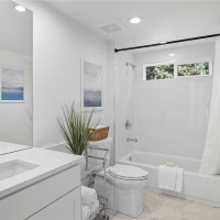 4527 W Raye Street, Seattle, WA 98199