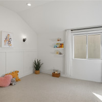 4527 W Raye Street, Seattle, WA 98199