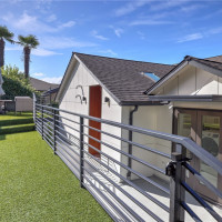 4527 W Raye Street, Seattle, WA 98199