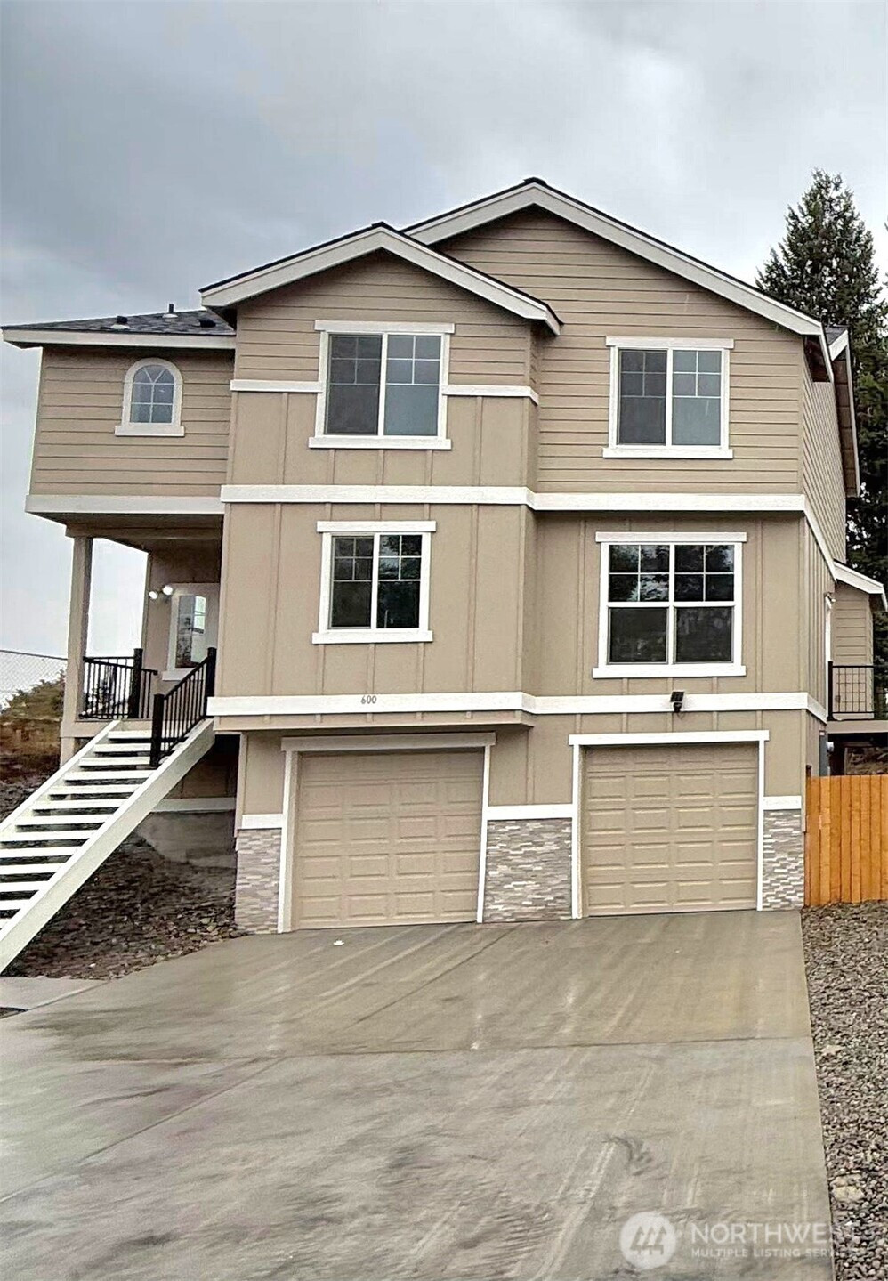 600 Ross Canyon Road, Omak, WA 98841