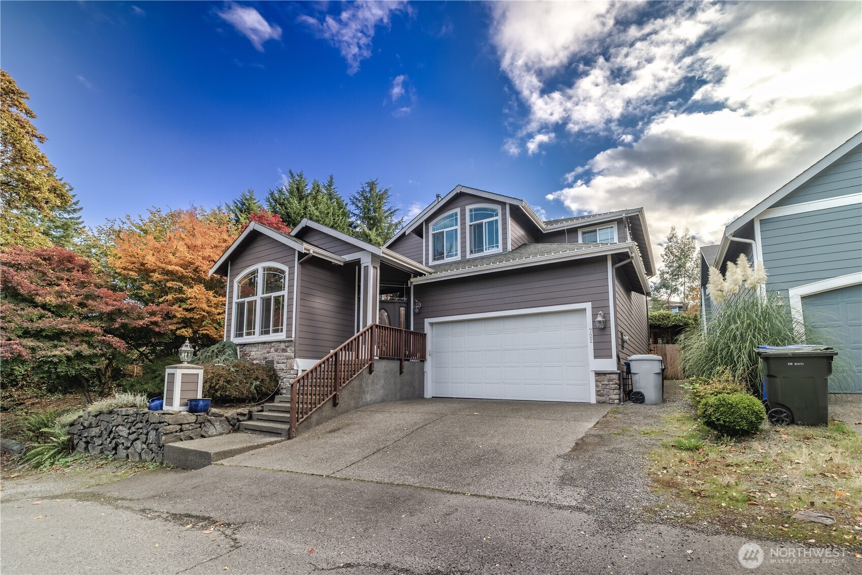 722 E Tacoma Street, Kent, WA 98030