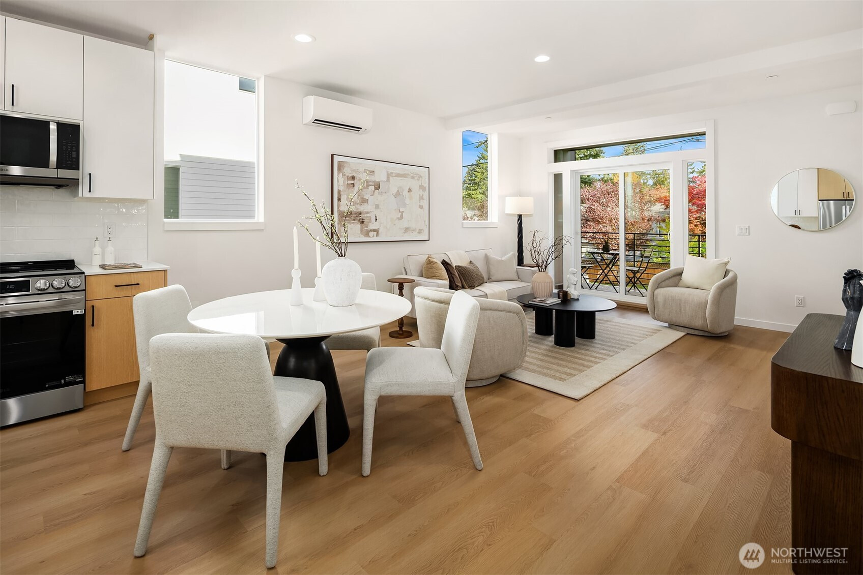 18011 2nd Avenue NE, Shoreline, WA 98155