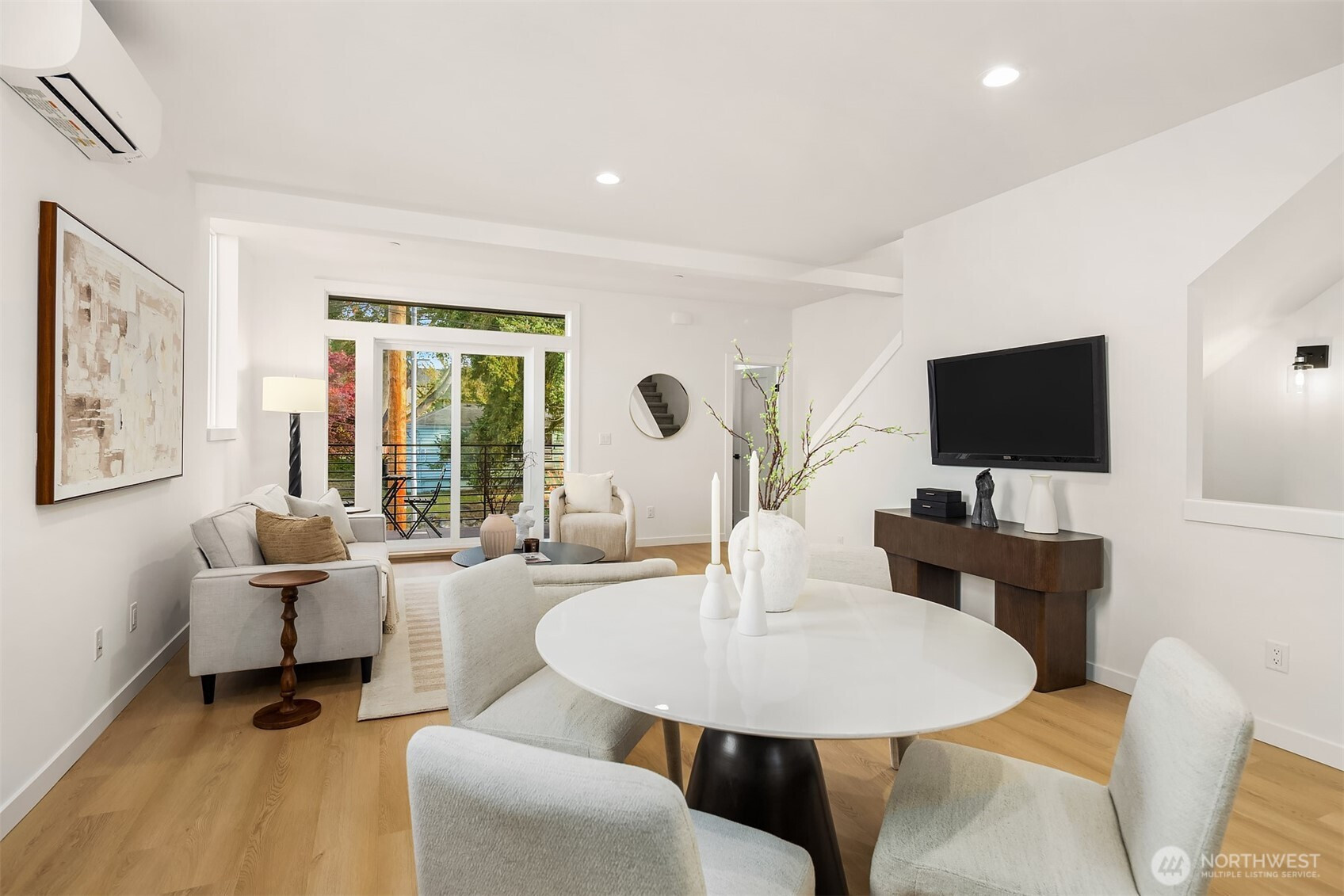 18011 2nd Avenue NE, Shoreline, WA 98155