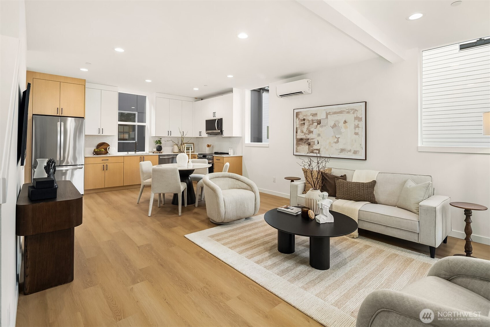 18011 2nd Avenue NE, Shoreline, WA 98155