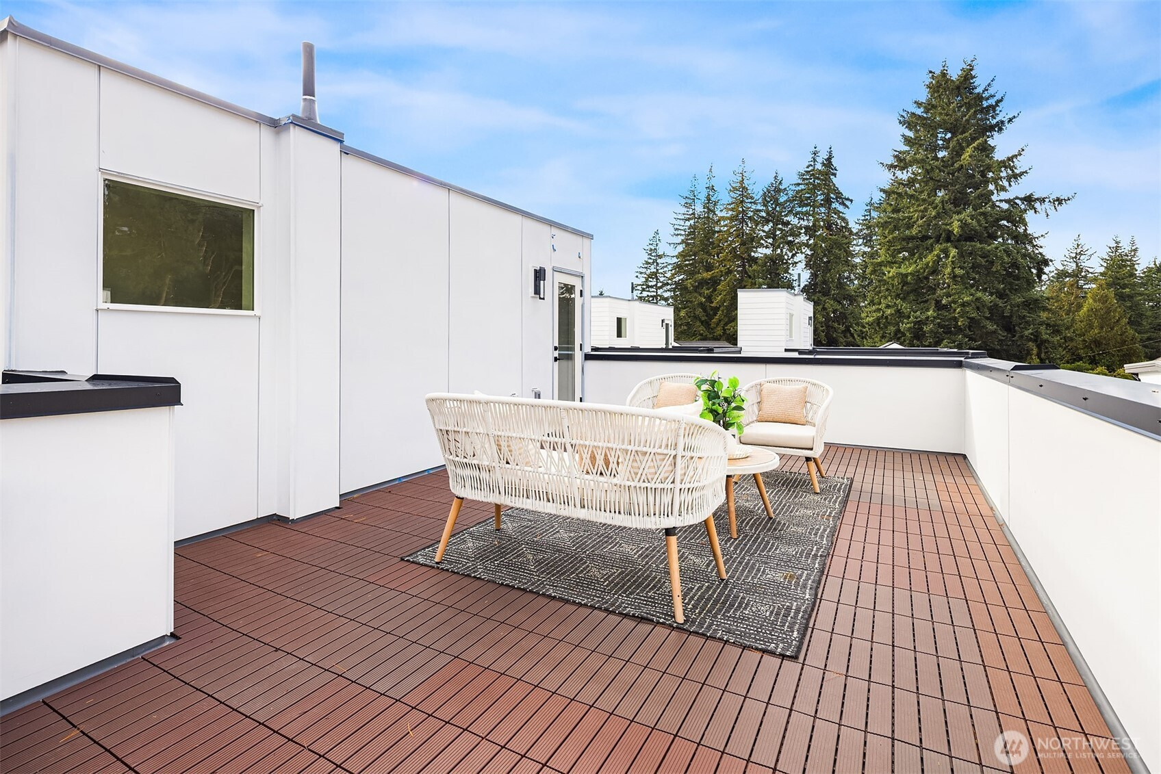 18011 2nd Avenue NE, Shoreline, WA 98155