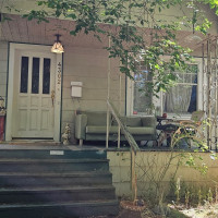 4302 Woodlawn Avenue N, Seattle, WA 98103