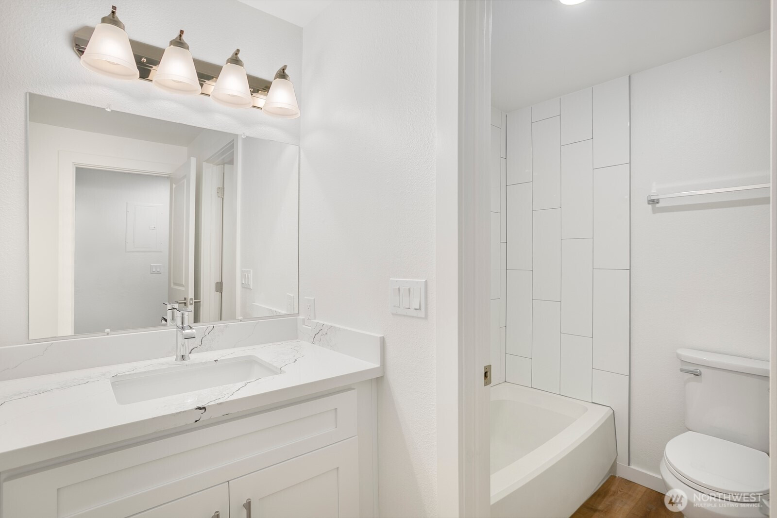 12600 57th Avenue S, Seattle, WA 98178