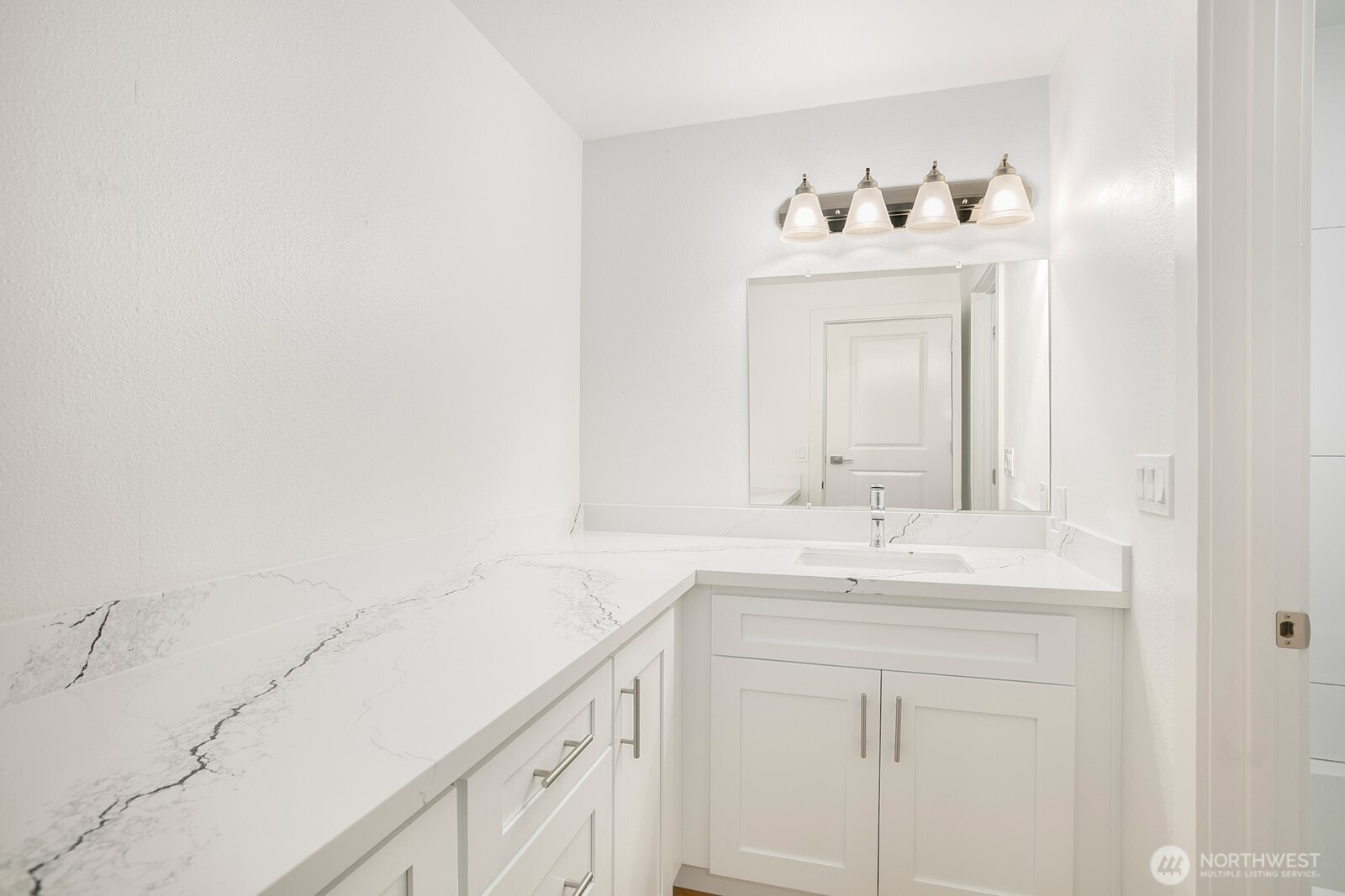 12600 57th Avenue S, Seattle, WA 98178