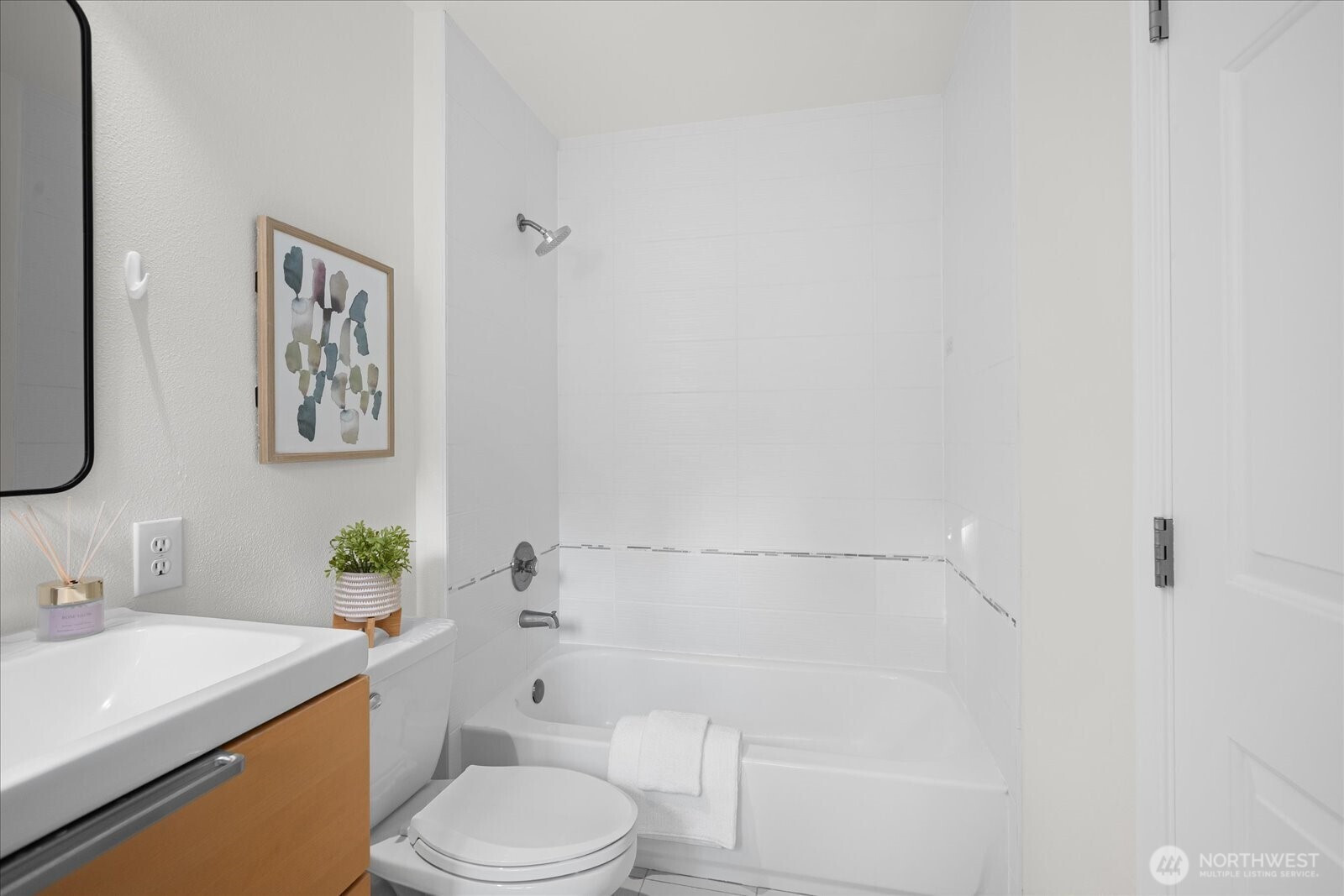 18003 NE 93rd Court, Redmond, WA 98052