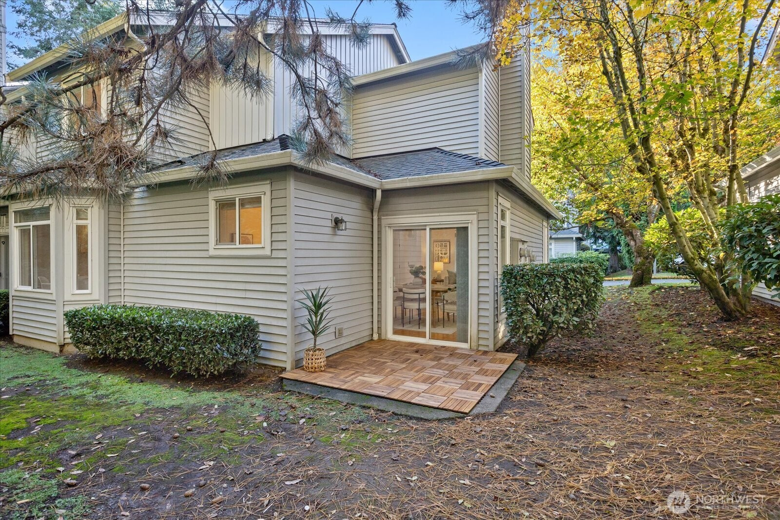 18003 NE 93rd Court, Redmond, WA 98052