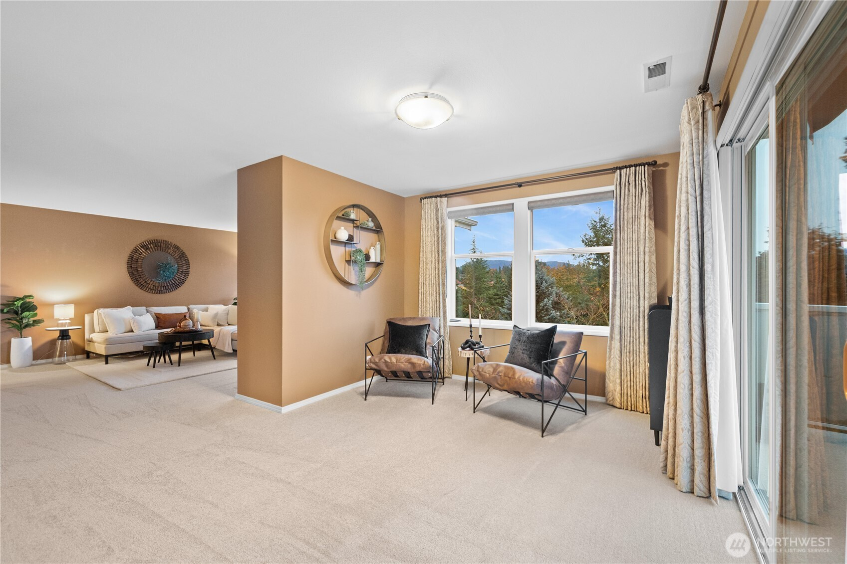 22551 SE 42nd Court, Issaquah, WA 98029