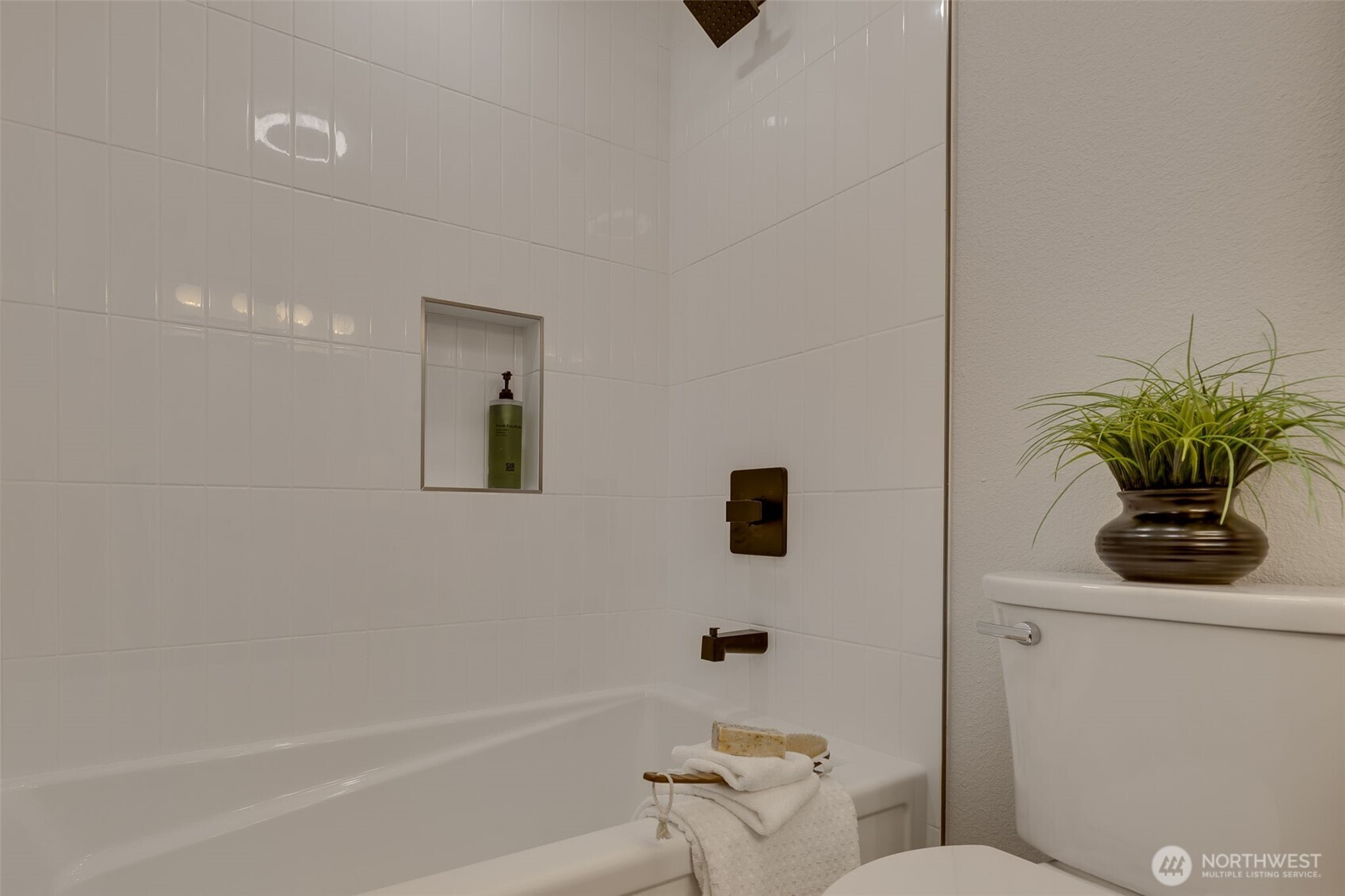 16009 NE 106th Street, Redmond, WA 98052