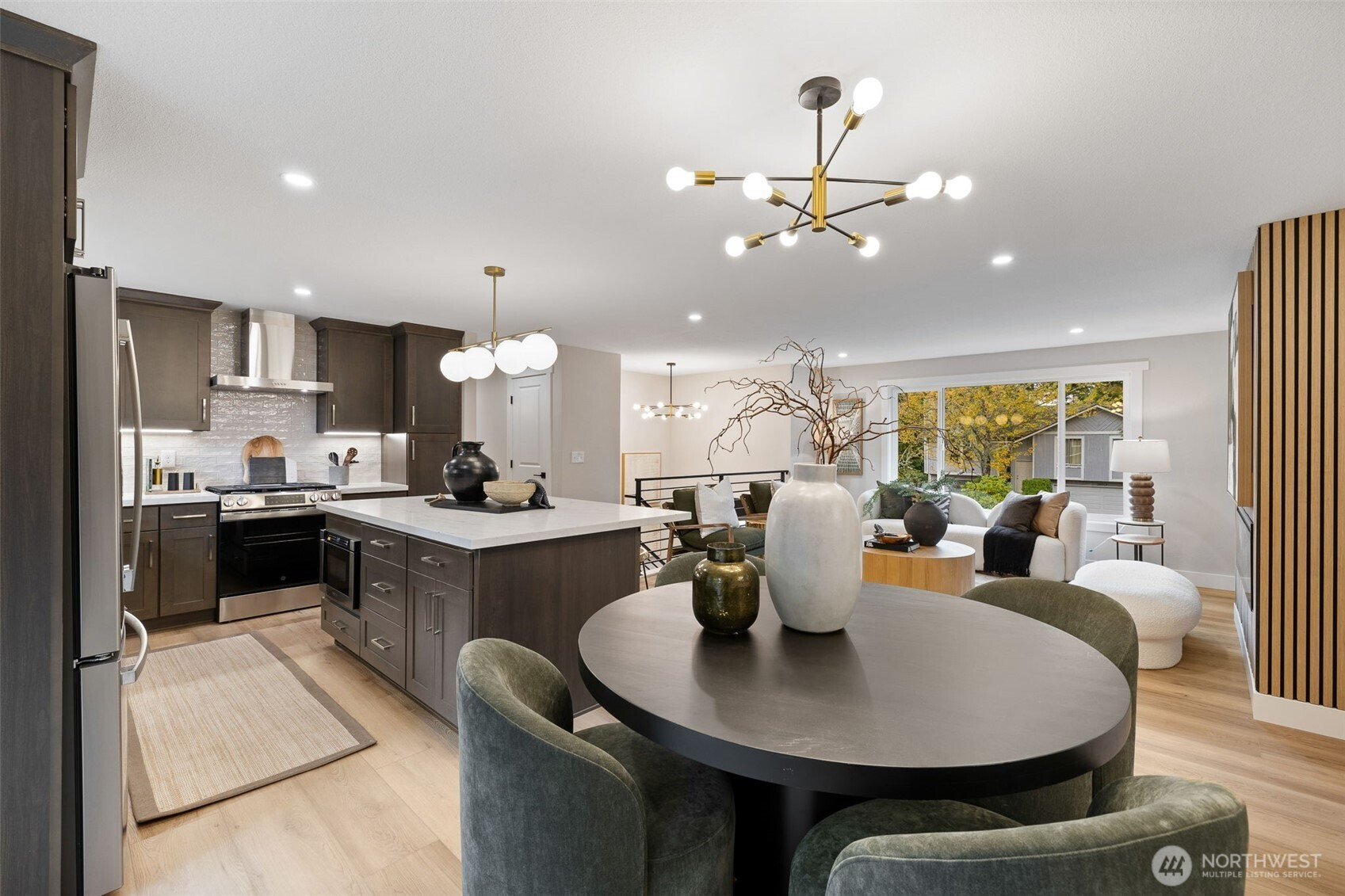 16009 NE 106th Street, Redmond, WA 98052