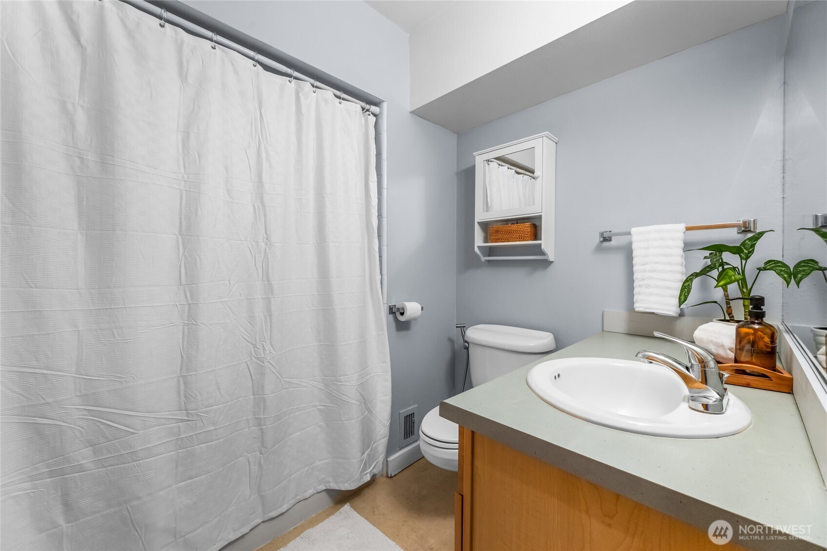 235 Broadway, Tacoma, WA 98402