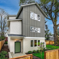 10706 Fremont Avenue N, Seattle, WA 98133