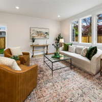 10706 Fremont Avenue N, Seattle, WA 98133