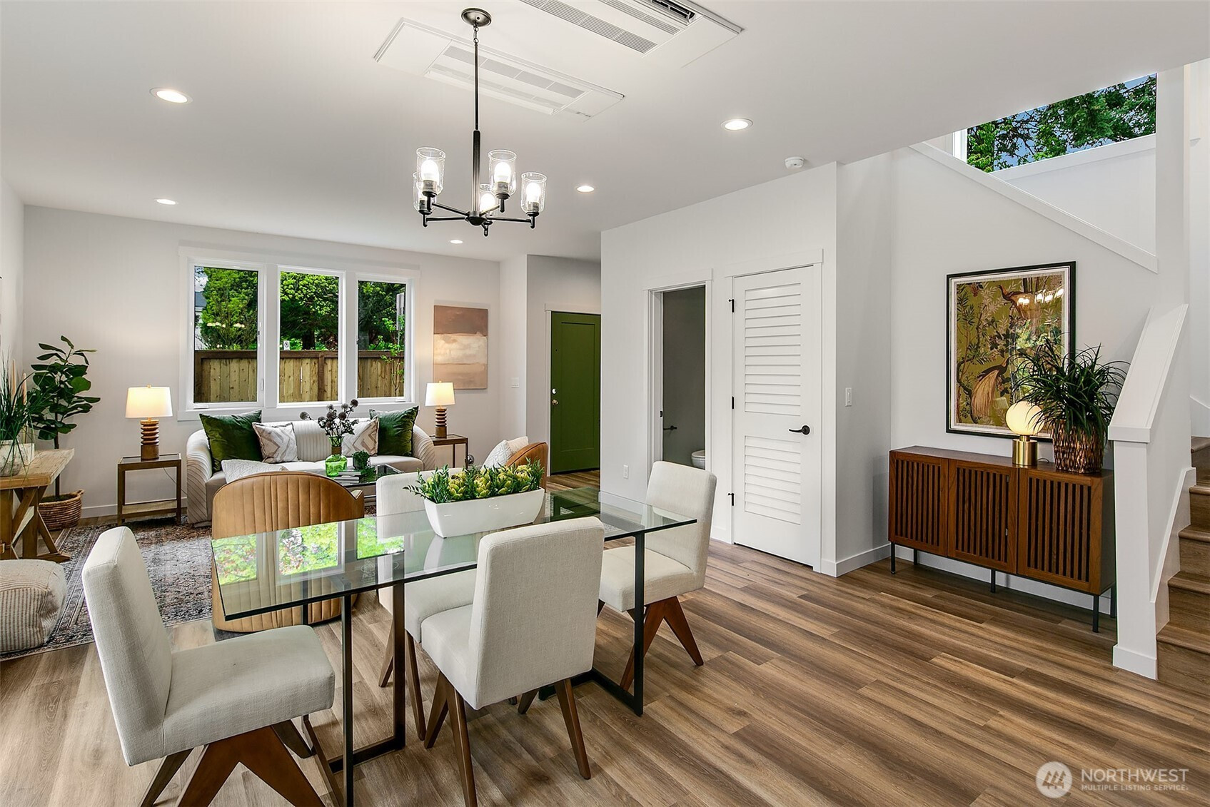 10706 Fremont Avenue N, Seattle, WA 98133