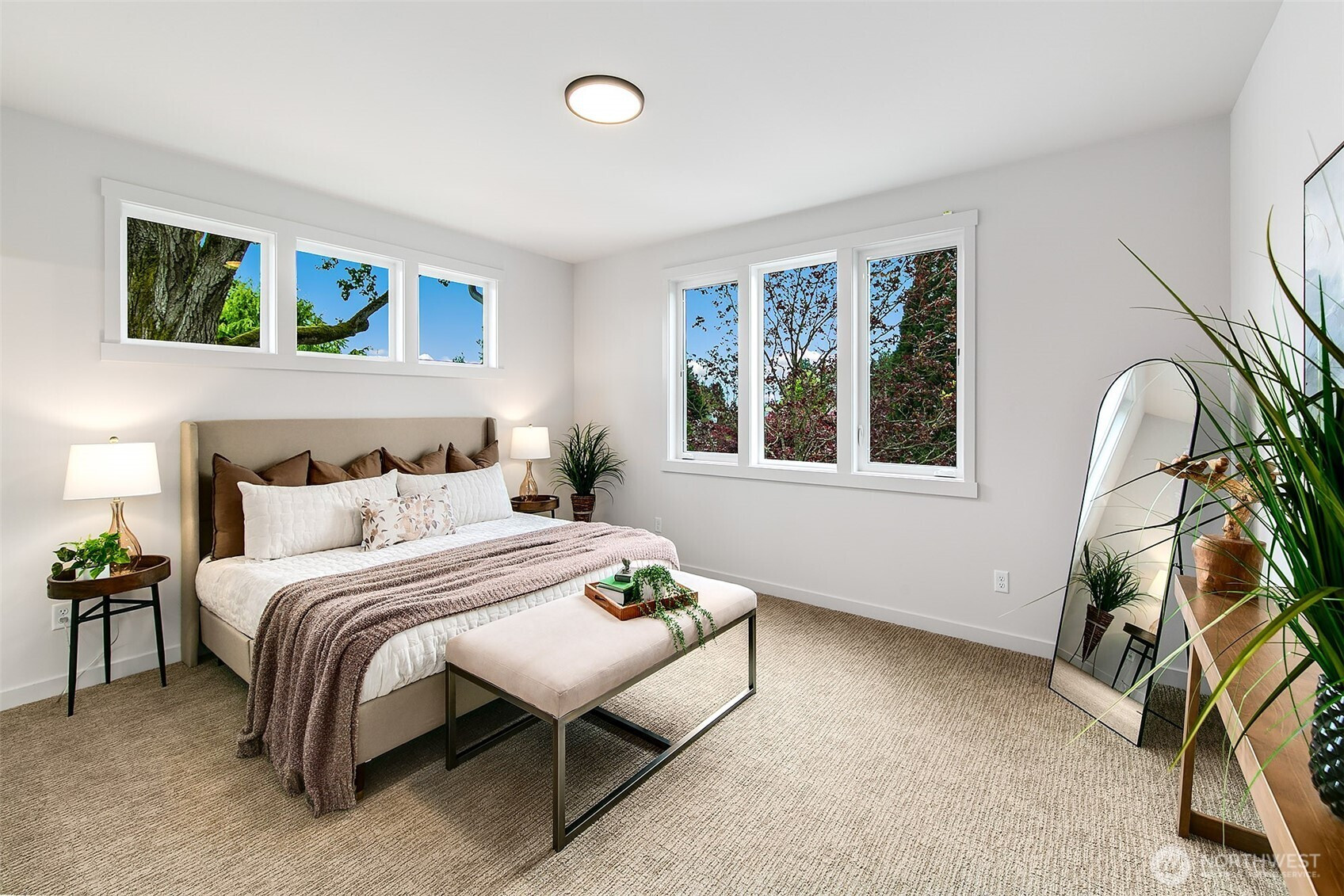 10706 Fremont Avenue N, Seattle, WA 98133