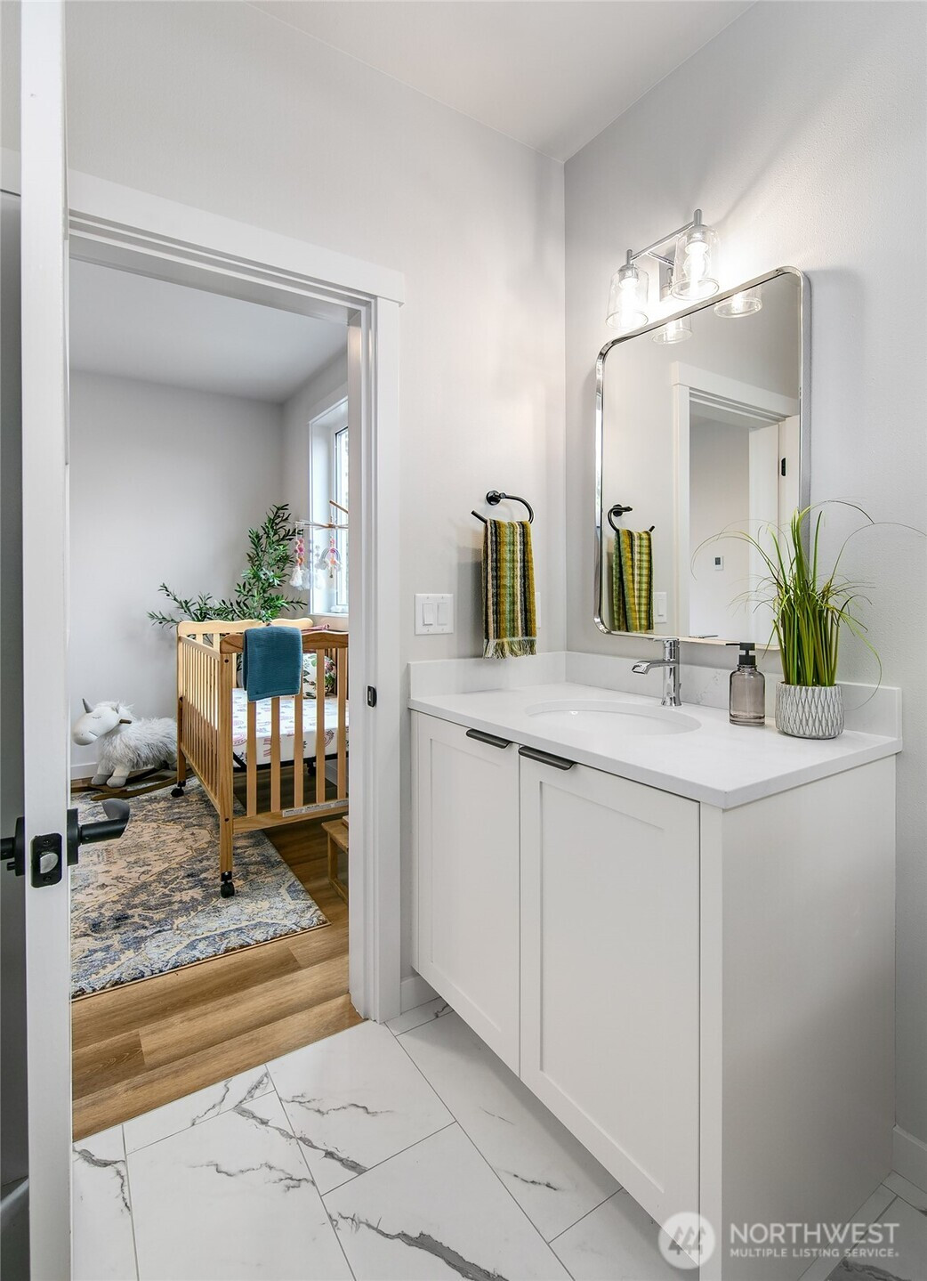 10706 Fremont Avenue N, Seattle, WA 98133