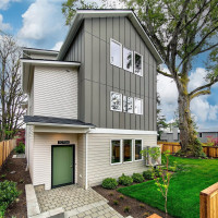 10706 Fremont Avenue N, Seattle, WA 98133