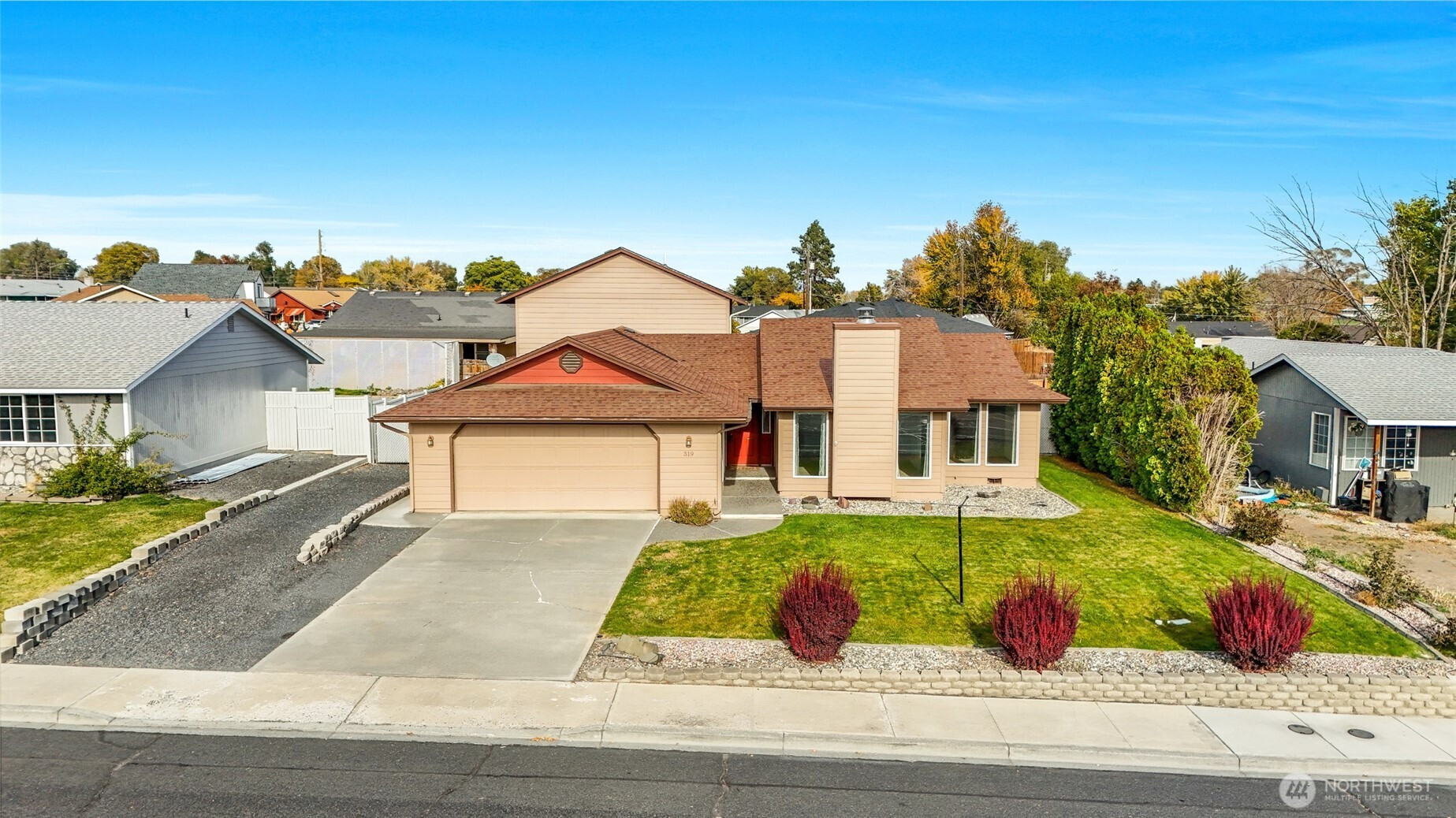 319 N Grape Drive, Moses Lake, WA 98837