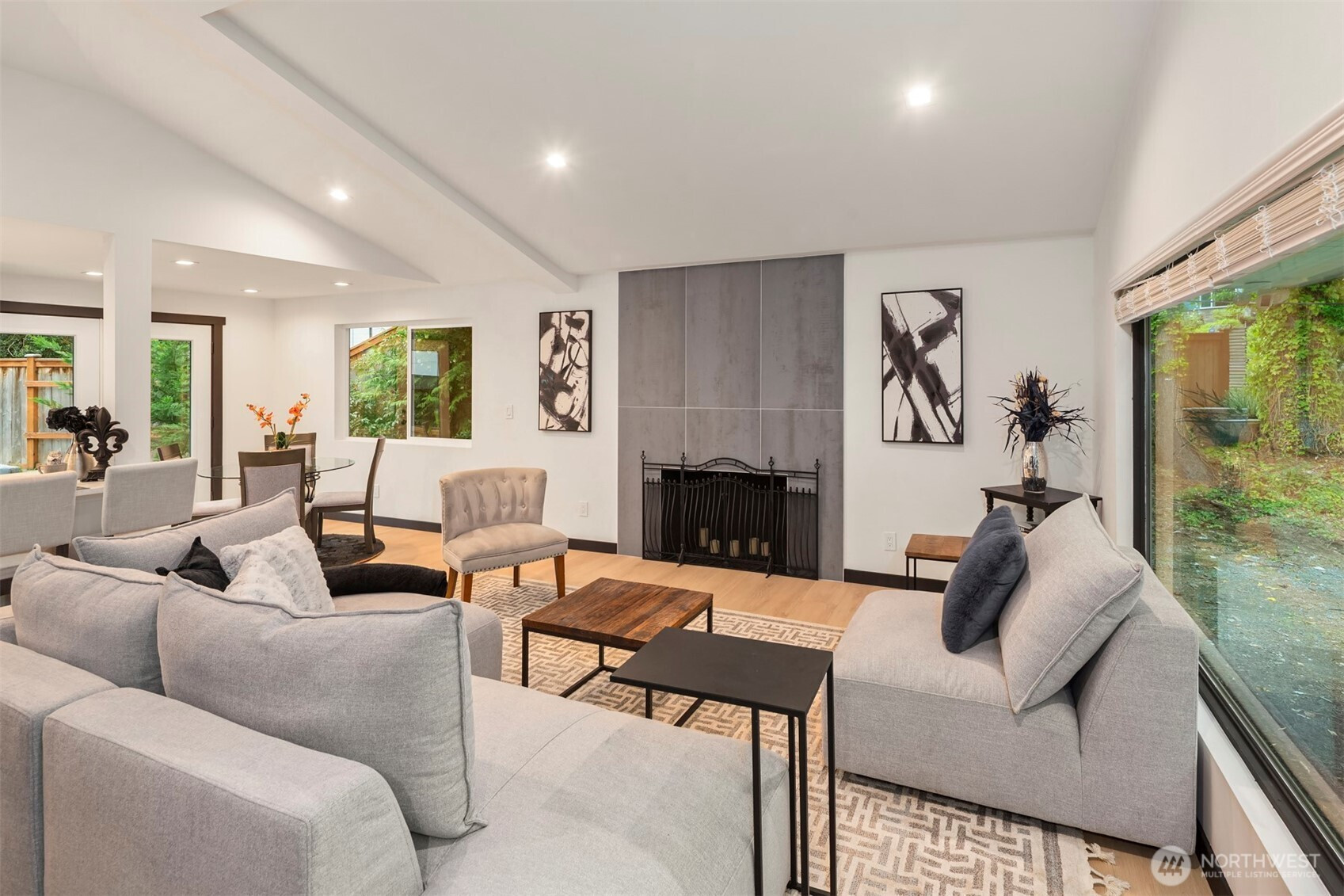 10045 NE 15th Street, Bellevue, WA 98004