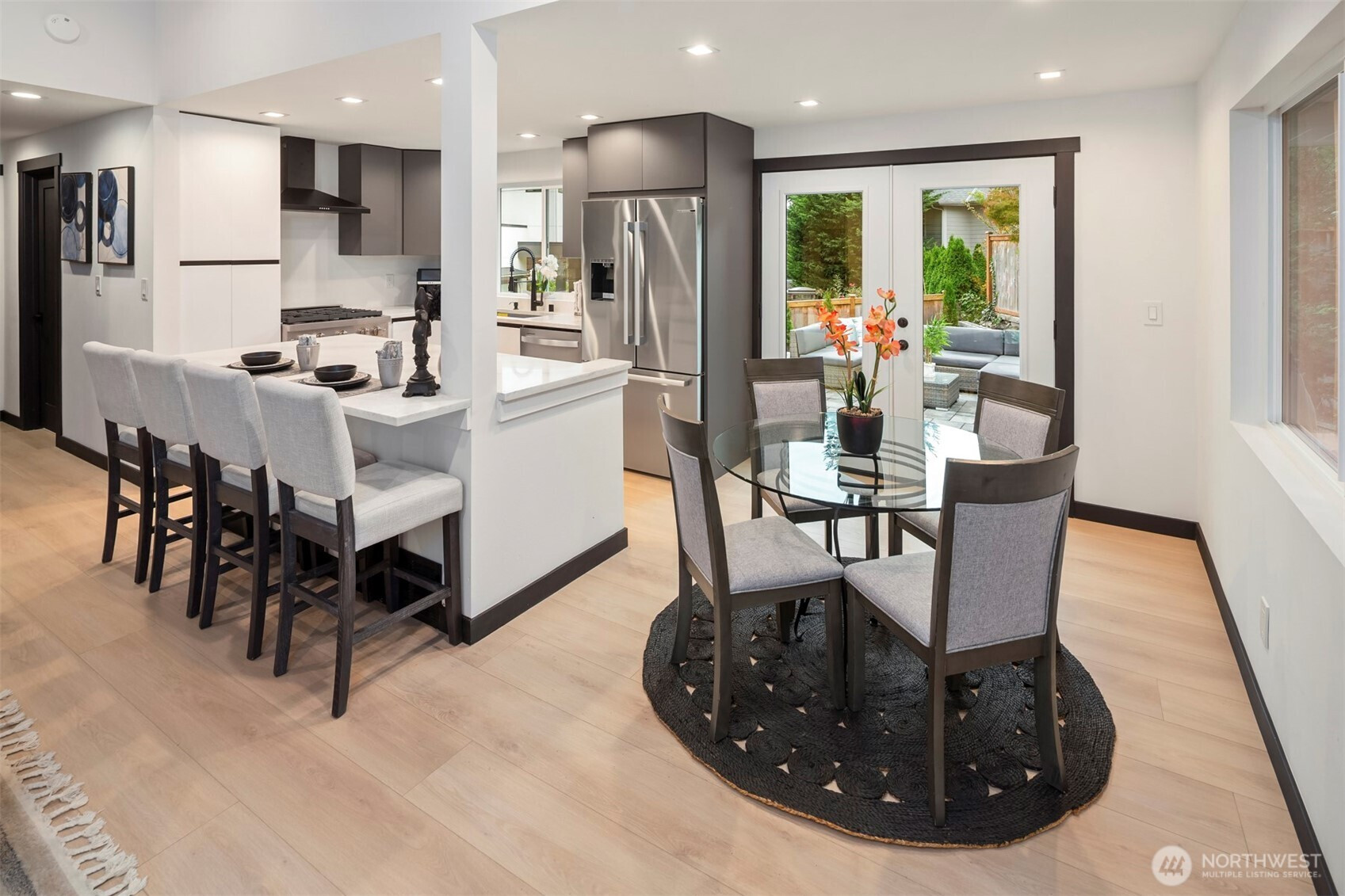 10045 NE 15th Street, Bellevue, WA 98004