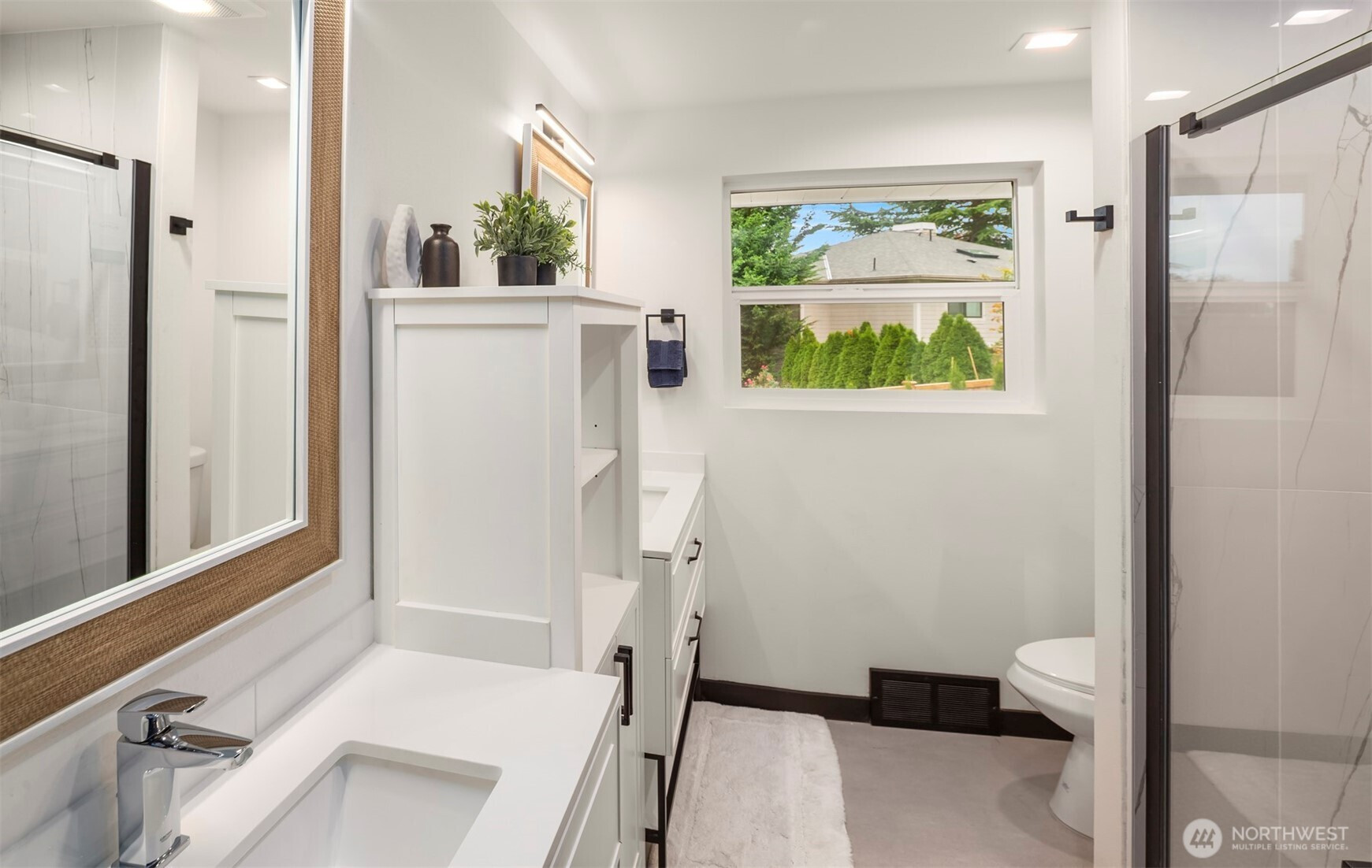 10045 NE 15th Street, Bellevue, WA 98004