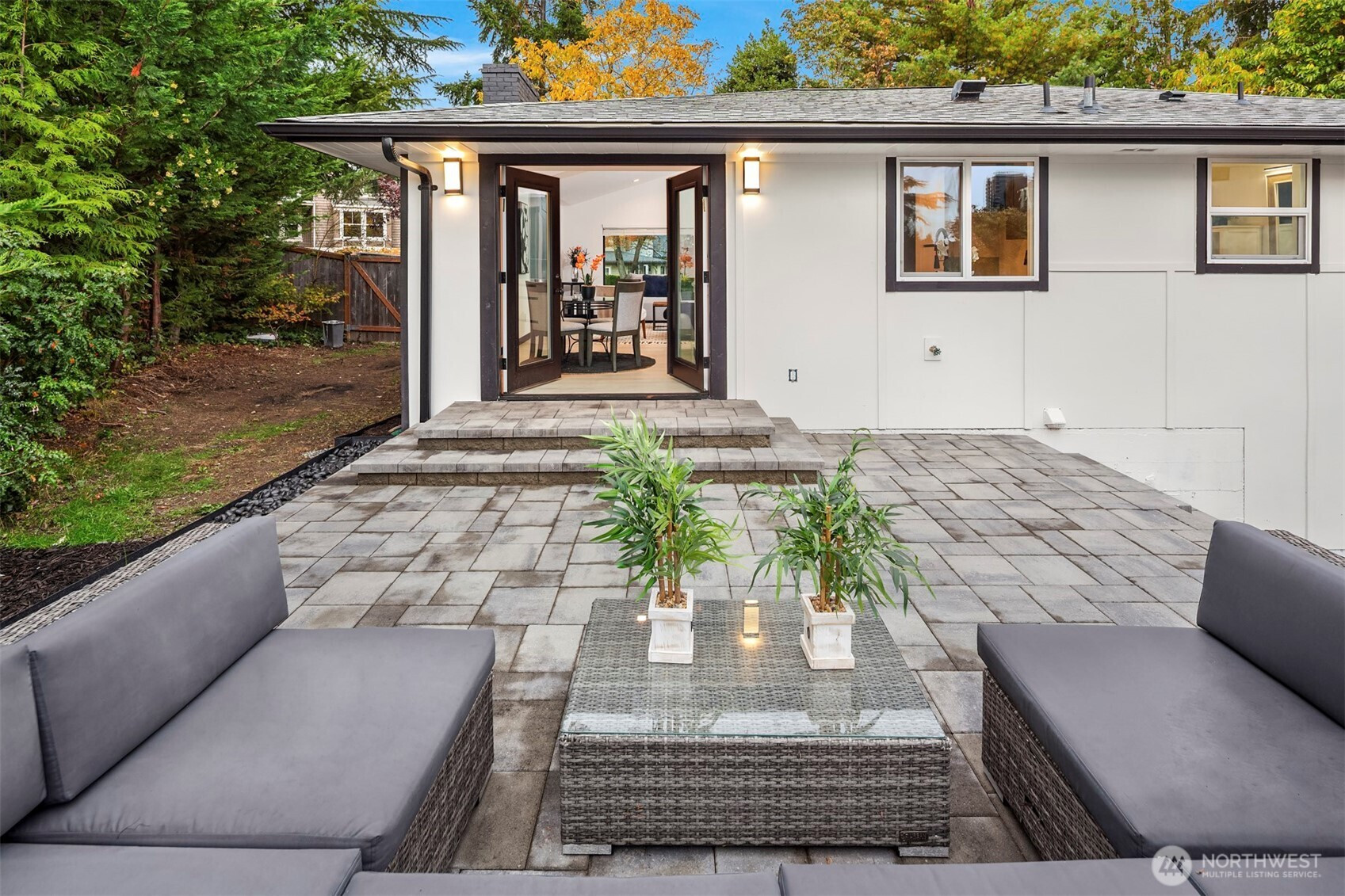 10045 NE 15th Street, Bellevue, WA 98004