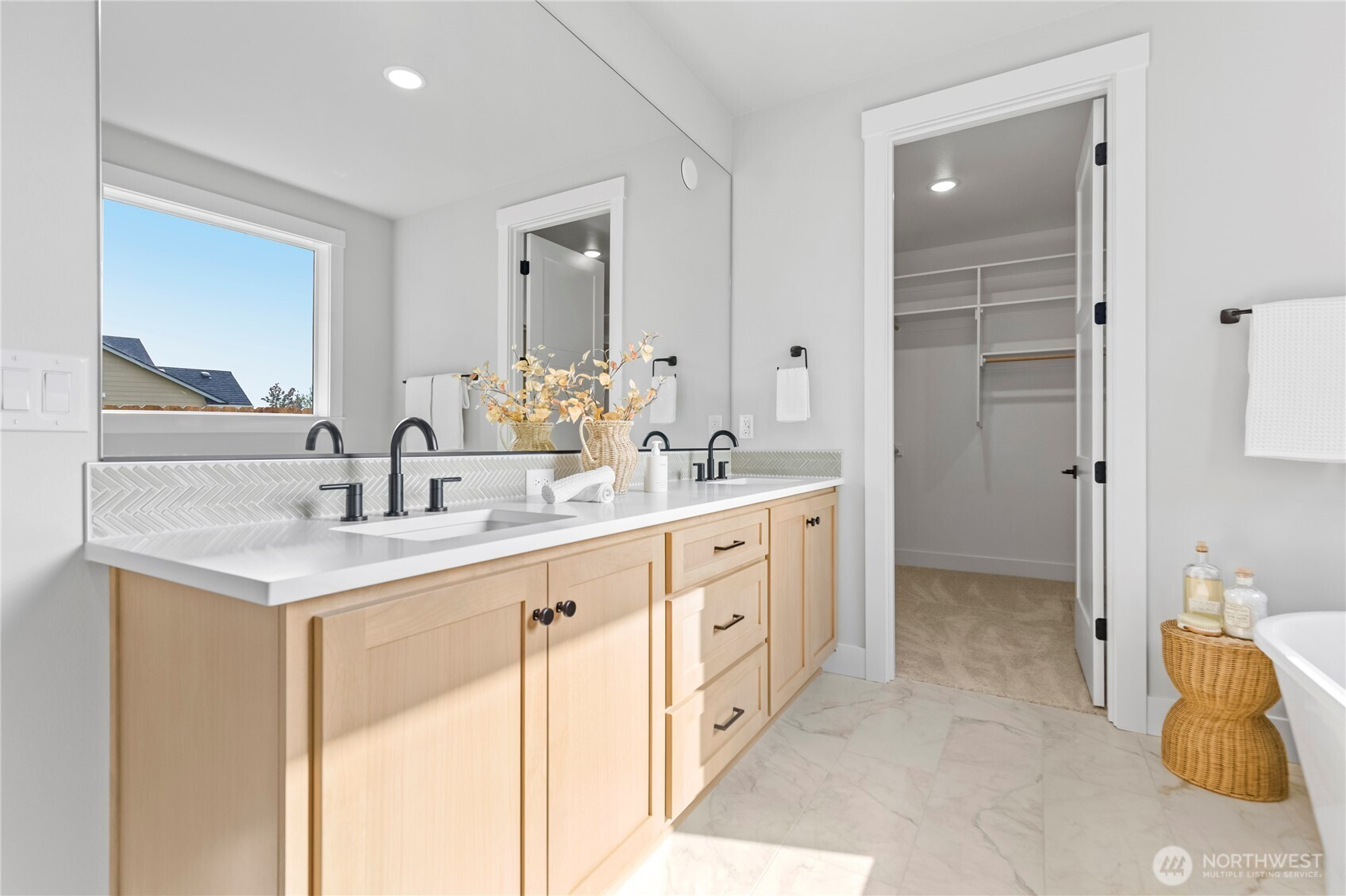 1220 SE 188th Ave, Vancouver, WA 98683