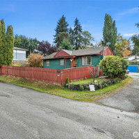 2635 SW 104th Street, Seattle, WA 98146