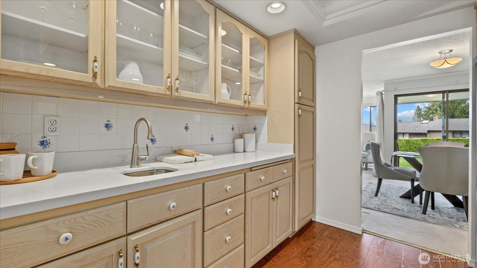 10743 Glen Acres Drive S, Seattle, WA 98168