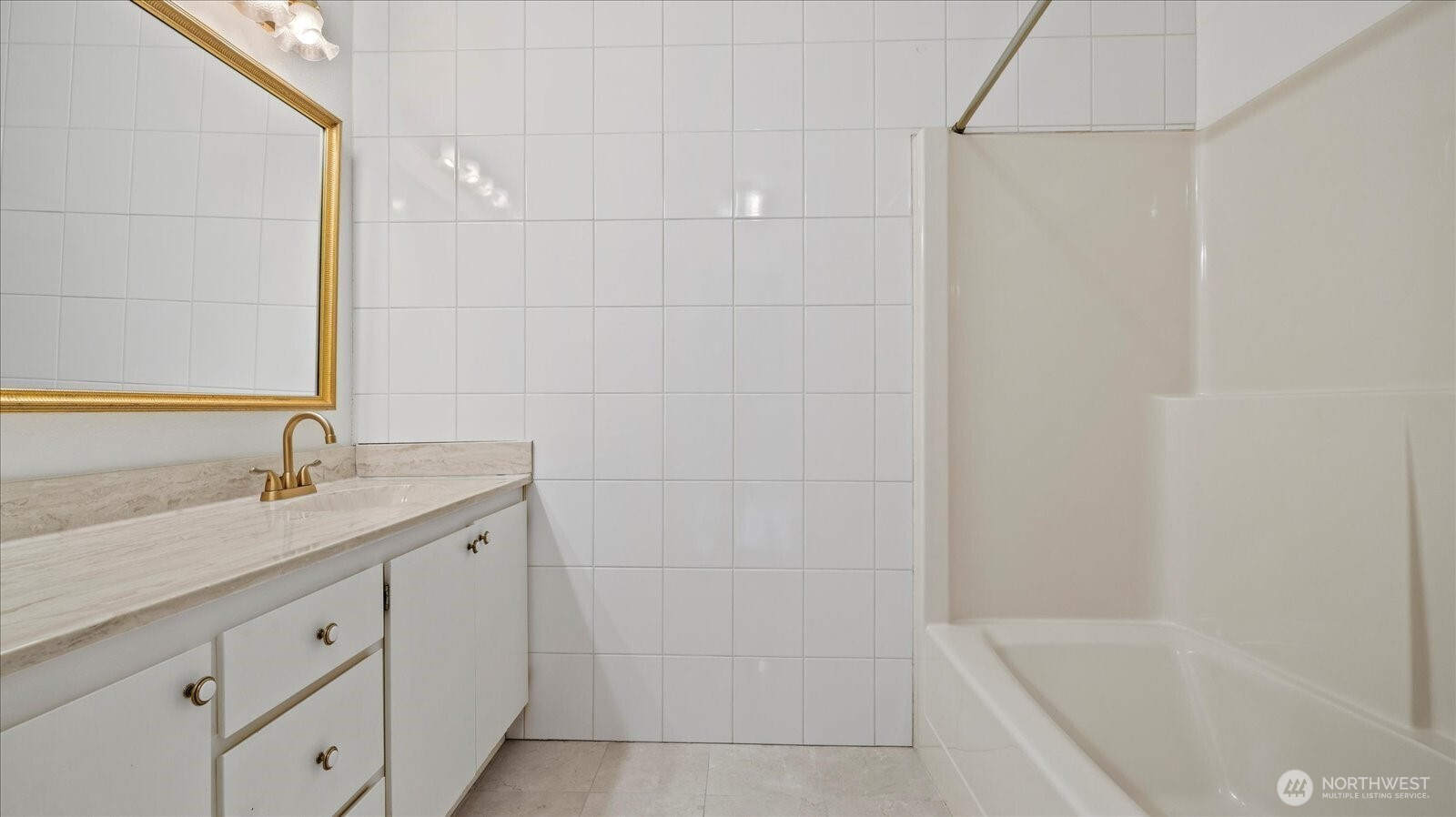 10743 Glen Acres Drive S, Seattle, WA 98168