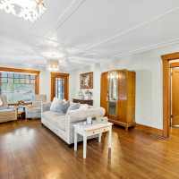 805 Cherry Avenue, Sumner, WA 98390