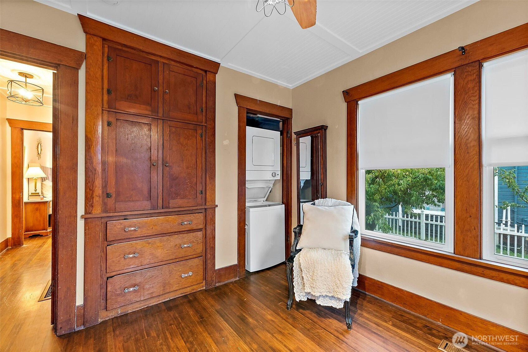 805 Cherry Avenue, Sumner, WA 98390