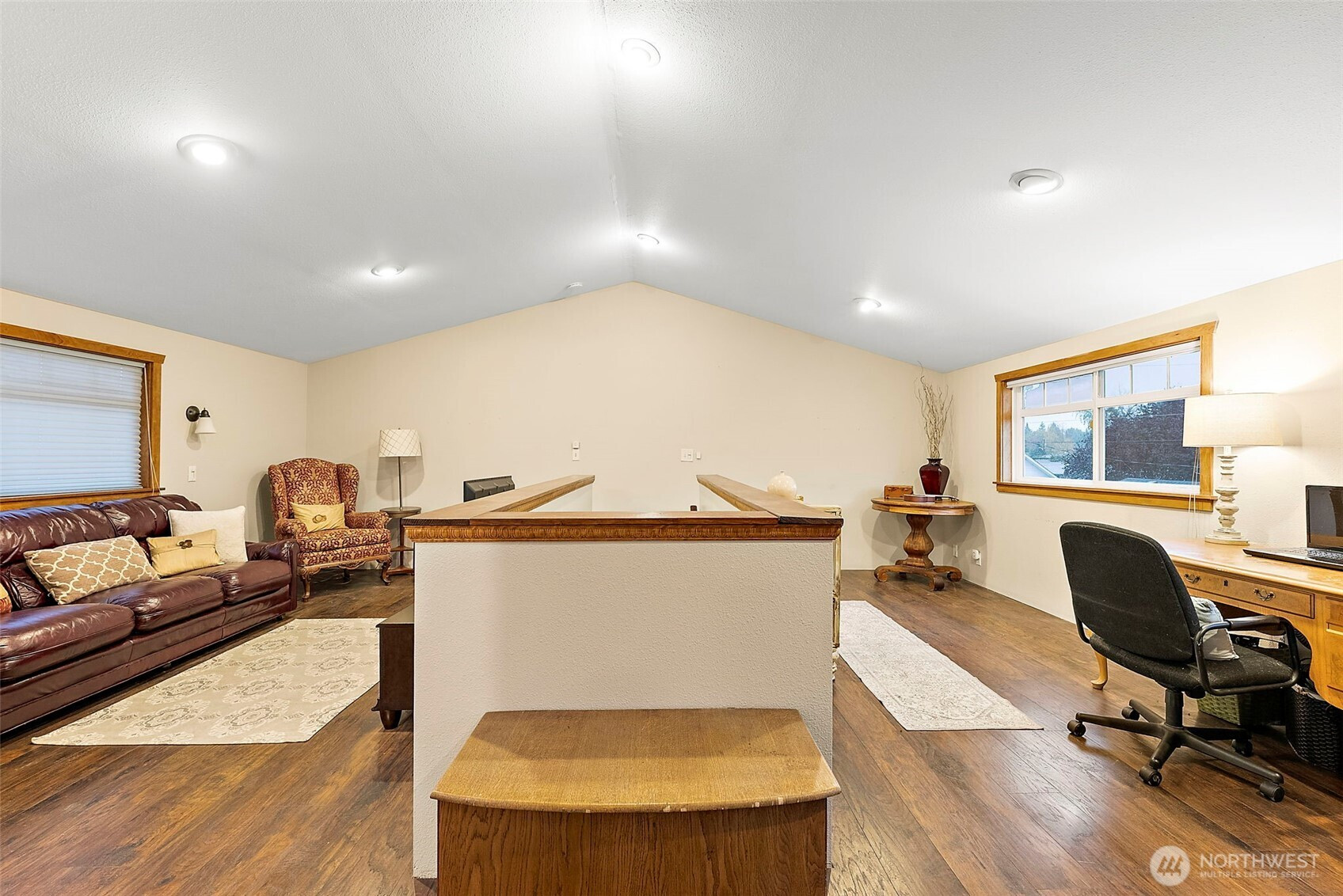 805 Cherry Avenue, Sumner, WA 98390