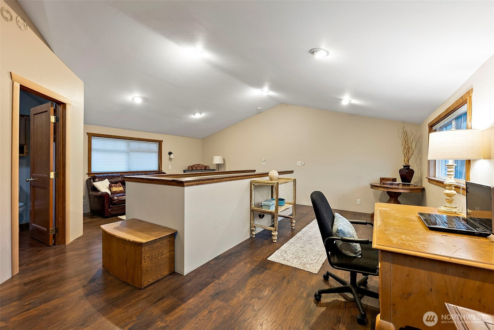 805 Cherry Avenue, Sumner, WA 98390