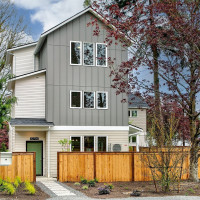 10706 Fremont Avenue N, Seattle, WA 98133
