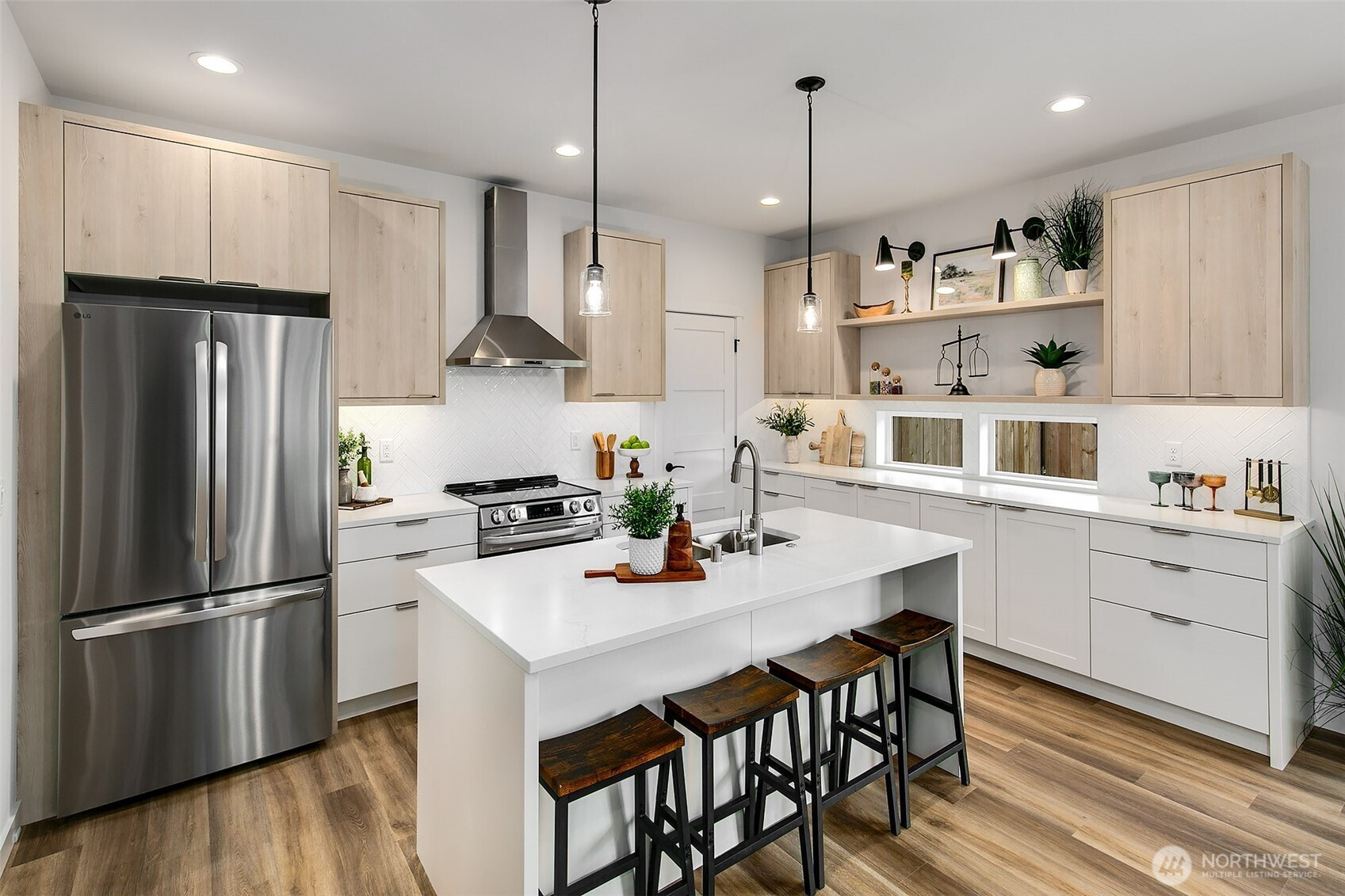 10706 Fremont Avenue N, Seattle, WA 98133