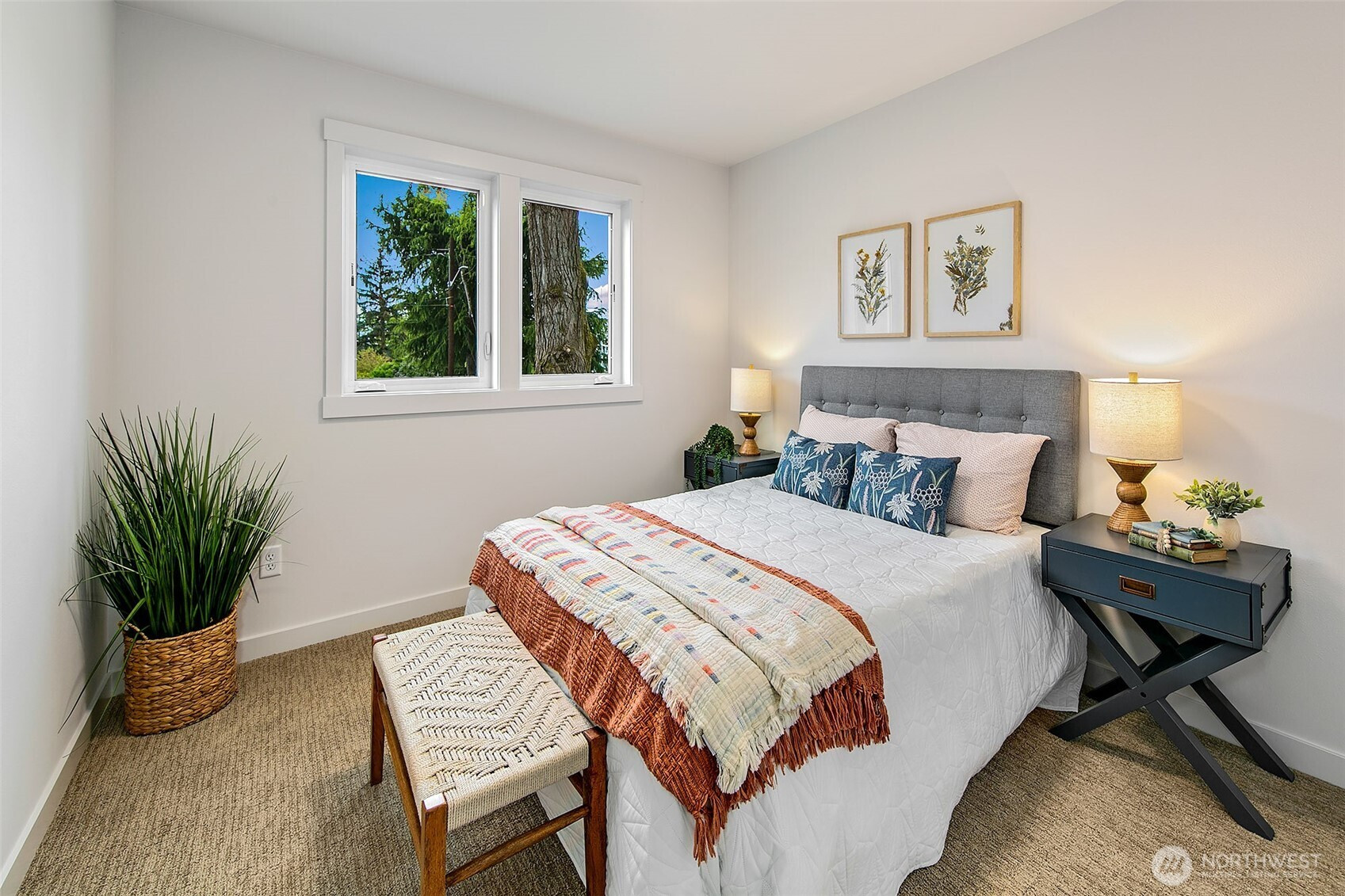 10706 Fremont Avenue N, Seattle, WA 98133