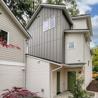 10706 Fremont Avenue N, Seattle, WA 98133