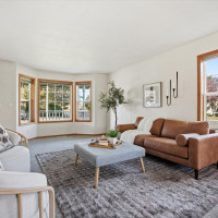 2460 Westmoreland Dr, Richland, WA 99354