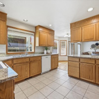 2460 Westmoreland Dr, Richland, WA 99354