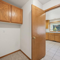 2460 Westmoreland Dr, Richland, WA 99354