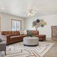 2460 Westmoreland Dr, Richland, WA 99354